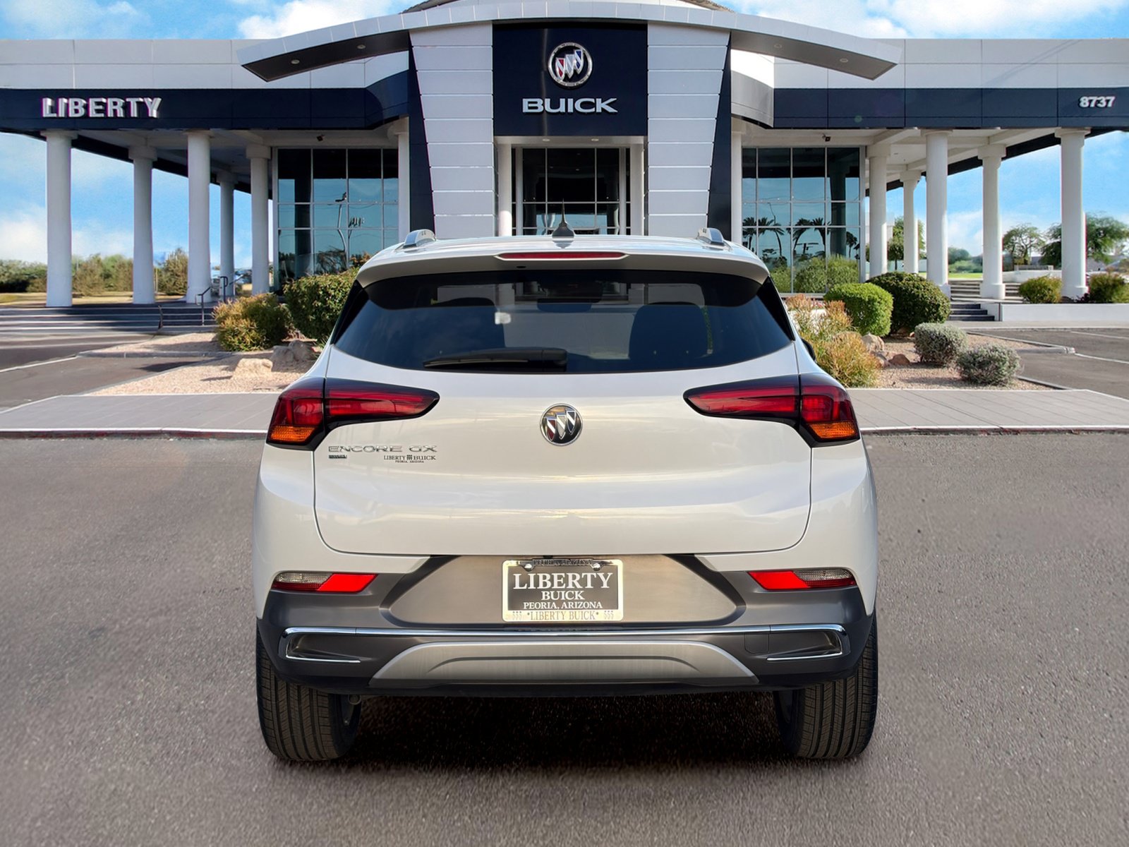 Used 2022 Buick Encore GX Essence w/ Experience Buick Package AWD/4WD image 9