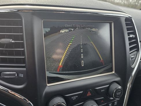 Used 2015 Jeep Grand Cherokee Limited image 13