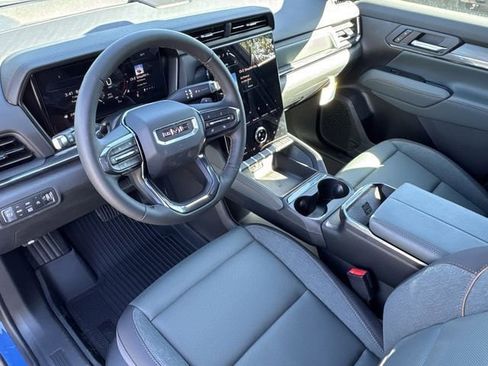 New 2026 GMC Terrain AT4 w/ LPO, Floor Liner Package AWD/4WD image 11