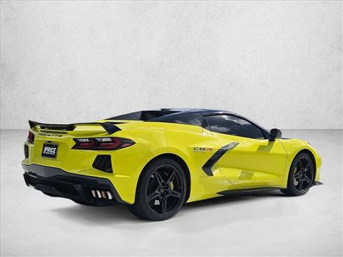Used 2021 Chevrolet Corvette Stingray Premium Conv w/ Z51 Performance Package RWD image 5