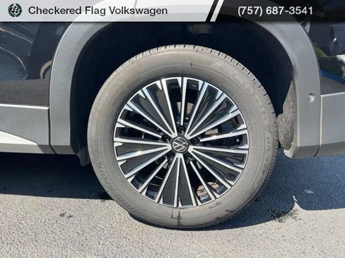 Used 2026 Volkswagen Tiguan S FWD image 7