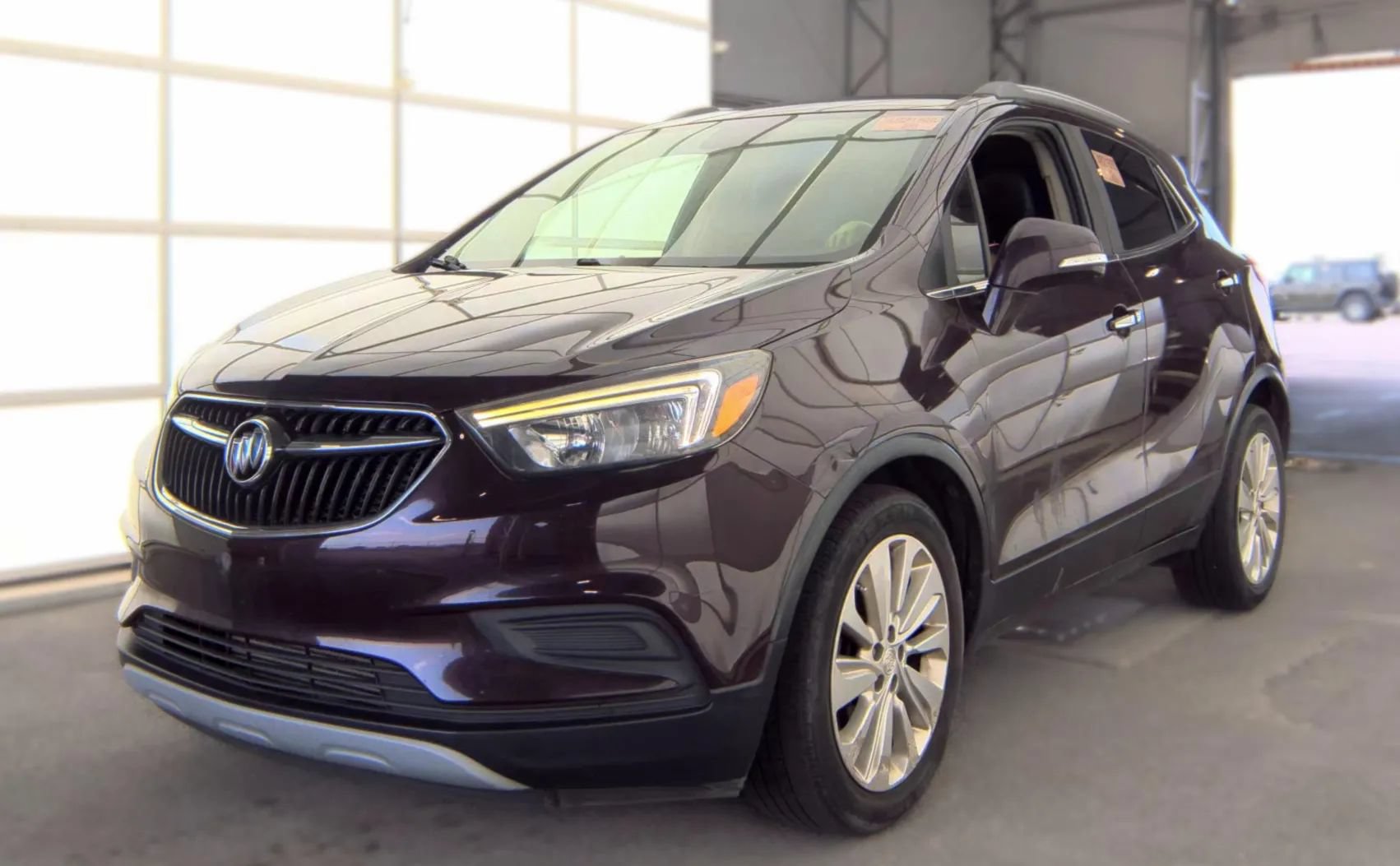 Used 2018 Buick Encore Preferred FWD image 2