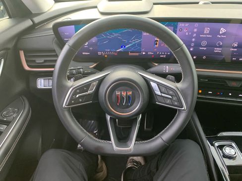 Certified 2025 Buick Envision Sport Touring image 16