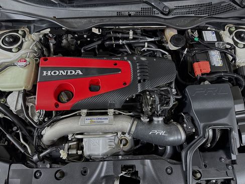 Used 2017 Honda Civic Type R image 39