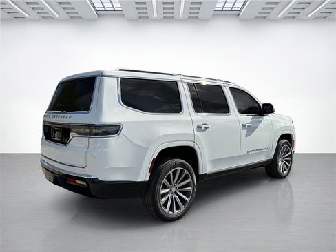 New 2023 Jeep Grand Wagoneer 4WD w/ Flexible Seating Group image 3