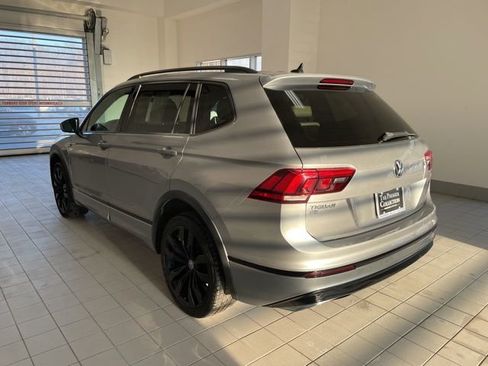 Certified 2020 Volkswagen Tiguan SE R-Line image 2