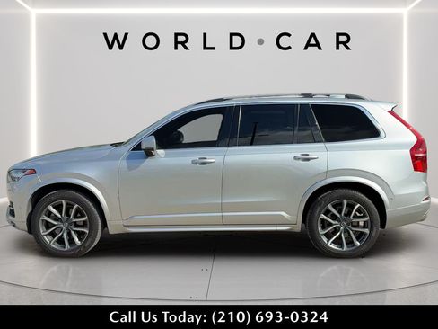 Used 2017 Volvo XC90 T6 Momentum w/ Vision Package AWD/4WD image 6