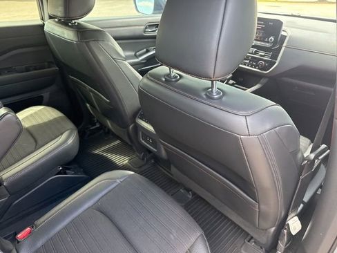 Used 2023 Nissan Pathfinder Rock Creek AWD/4WD image 17