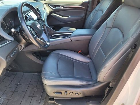 Used 2024 Buick Enclave Premium image 21