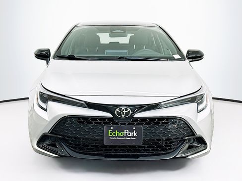 Used 2025 Toyota Corolla Hatchback image 2