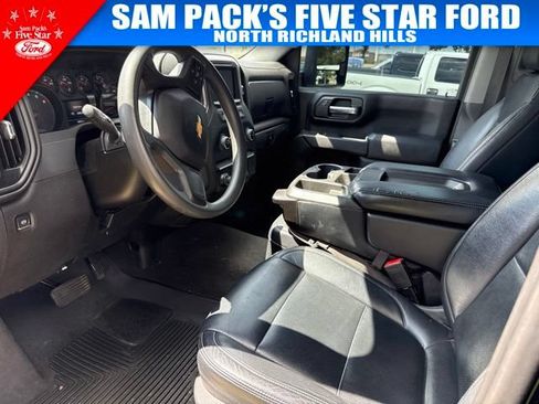 Used 2022 Chevrolet Silverado 2500 Custom AWD/4WD image 6