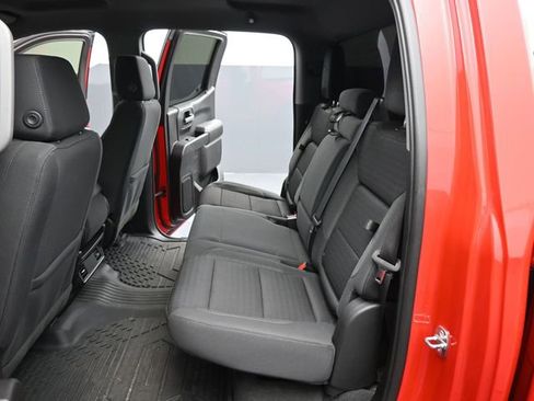 Used 2023 Chevrolet Silverado 1500 Custom image 10