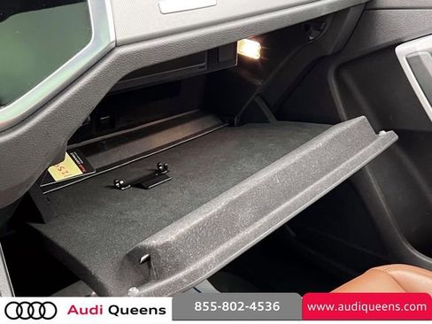 Used 2022 Audi Q3 2.0T Premium AWD/4WD image 33