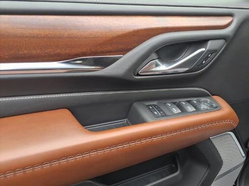 Used 2023 GMC Yukon XL Denali Ultimate image 21