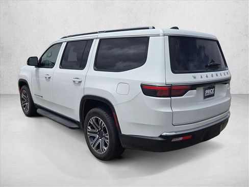 Used 2024 Jeep Wagoneer Series II w/ Flexible Seating Group RWD image 7