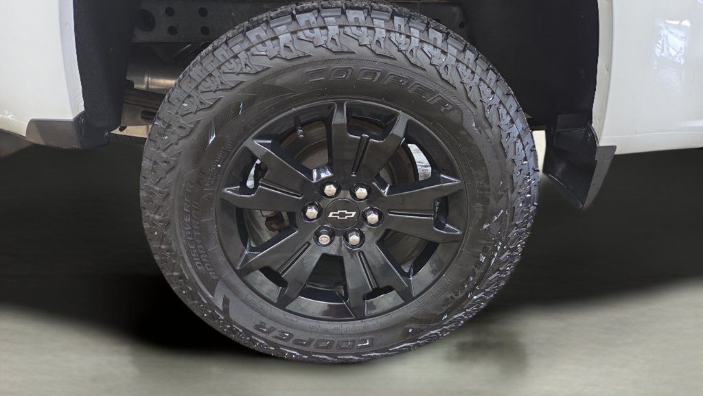 Used 2020 Chevrolet Colorado Z71 AWD/4WD image 32