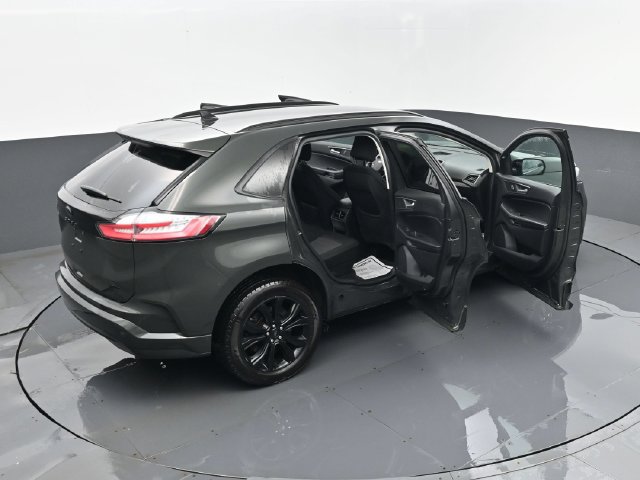 Used 2022 Ford Edge SE w/ Black Appearance Package AWD/4WD image 25