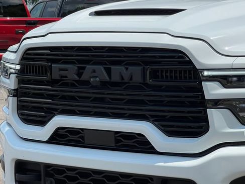 Used 2025 RAM 3500 Laramie AWD/4WD image 49