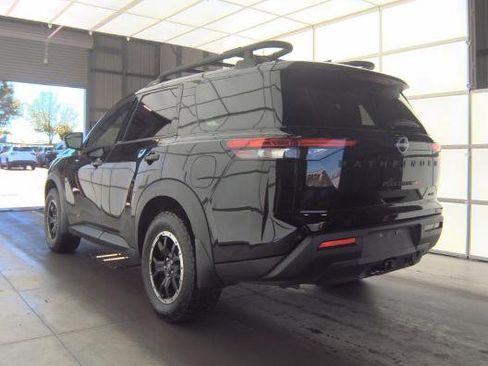 Used 2025 Nissan Pathfinder Rock Creek AWD/4WD image 7