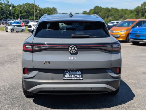 Used 2023 Volkswagen ID.4 Pro S Plus RWD image 8