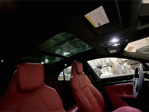 New 2025 Porsche Macan 4S Electric image 19