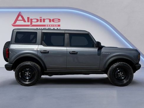 Used 2022 Ford Bronco Black Diamond image 6