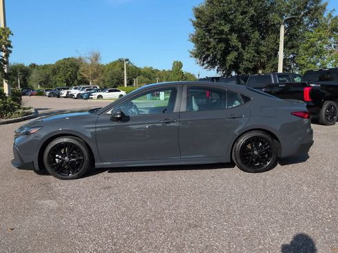 Used 2026 Toyota Camry SE w/ Convenience Package FWD image 3