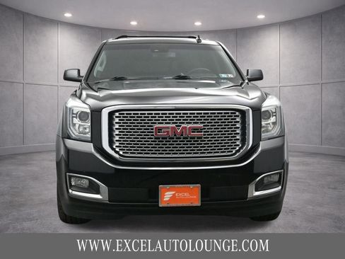 Used 2015 GMC Yukon Denali w/ Premium Package image 9