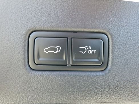 New 2026 Kia Carnival EX image 30