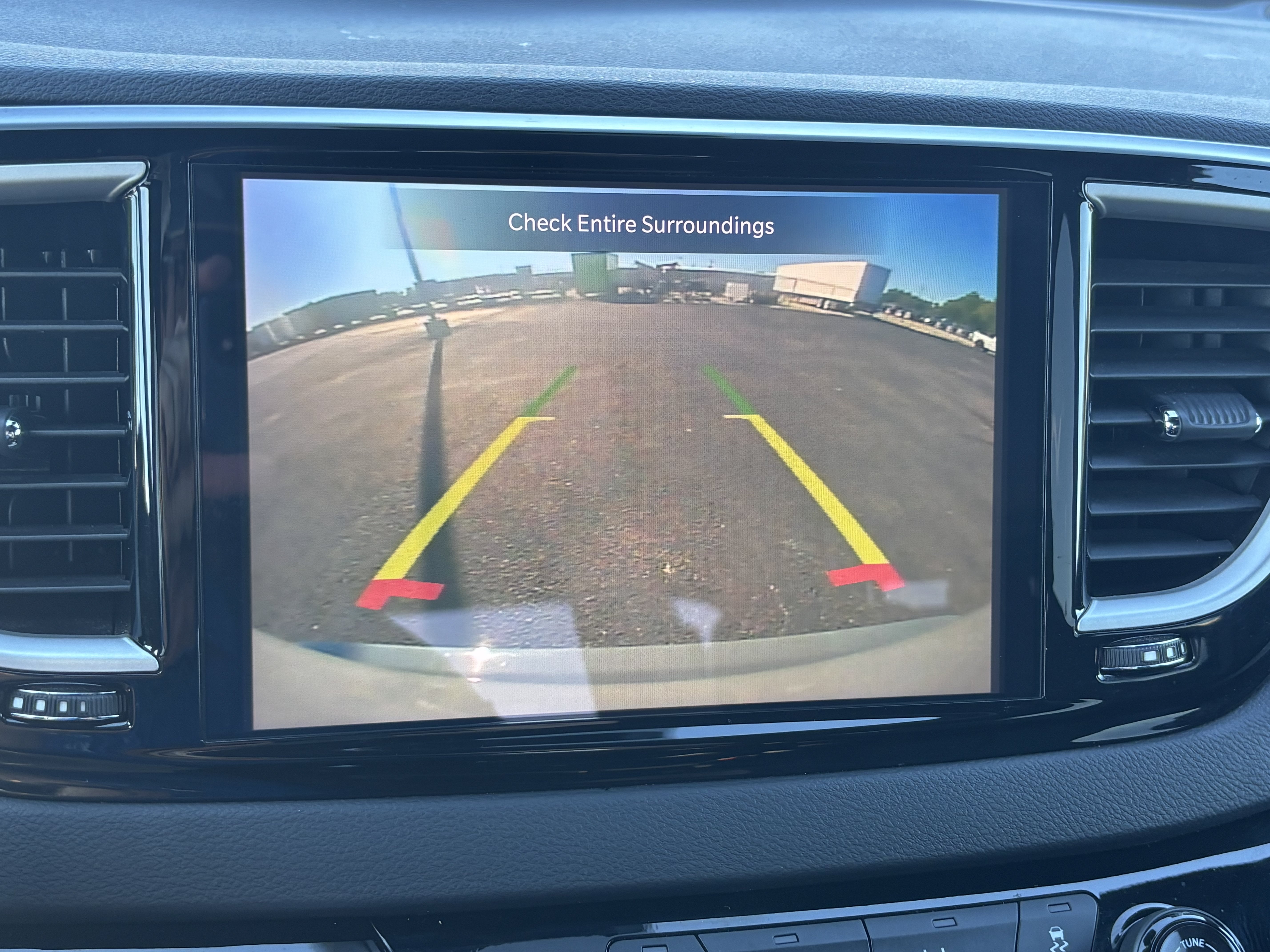 Used 2025 Chrysler Pacifica Select FWD image 15
