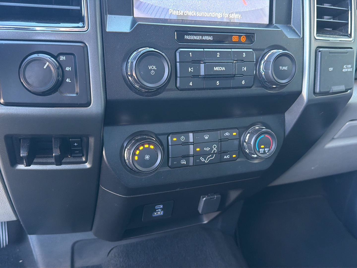 Used 2022 Ford F250 XLT AWD/4WD image 26