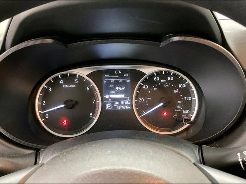 Used 2025 Nissan Versa S w/ Trunk Package FWD image 12
