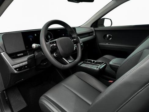 Used 2025 Hyundai Ioniq 5 SEL image 14