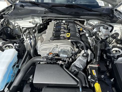 Used 2019 MAZDA MX-5 Miata RF Grand Touring RWD image 57