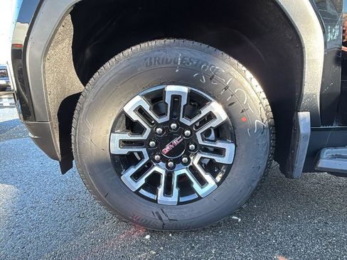 New 2026 GMC Sierra EV Elevation image 10