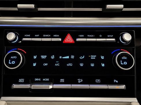 Used 2025 Hyundai Santa Fe Calligraphy AWD/4WD image 28