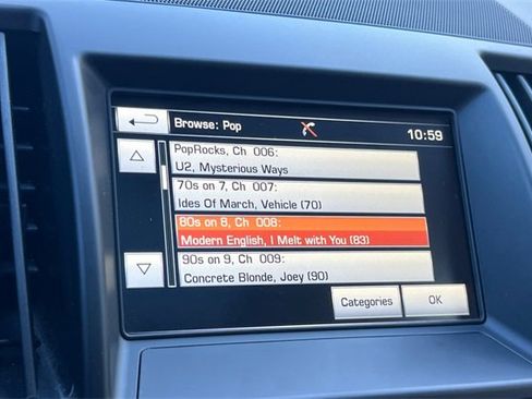 Used 2015 Land Rover LR2 HSE image 22