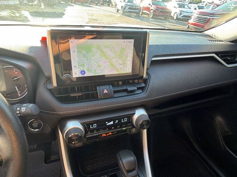 Used 2025 Toyota RAV4 XLE FWD image 4