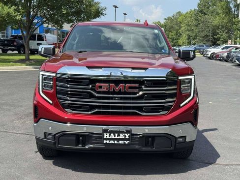 Used 2022 GMC Sierra 1500 SLT w/ SLT Premium Plus Package AWD/4WD image 27