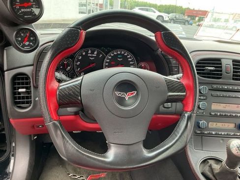 Used 2007 Chevrolet Corvette Coupe w/ Preferred Equipment Group RWD image 15