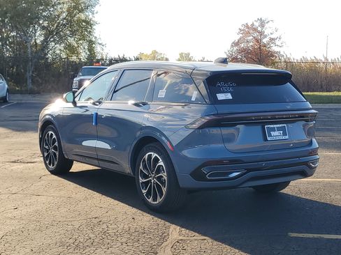 New 2026 Lincoln Nautilus Reserve image 3