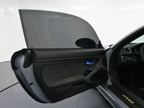 Used 2023 Porsche 718 Cayman GT4 RS image 15