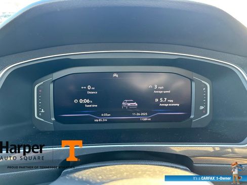 Used 2023 Volkswagen Tiguan SEL R-Line image 15