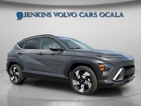 Used 2024 Hyundai Kona Limited FWD image 1