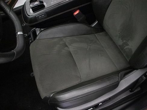 Used 2023 Nissan Ariya FWD image 30