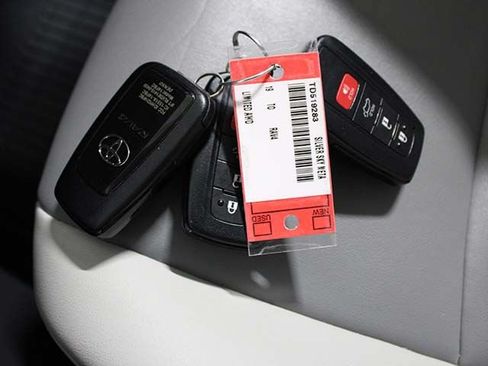 Certified 2019 Toyota RAV4 Limited w/ Advanced Technology Package AWD/4WD image 20