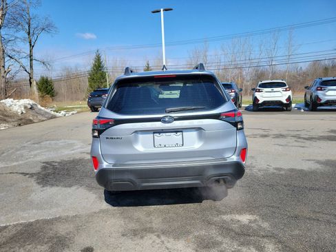 Certified 2025 Subaru Forester Premium image 4