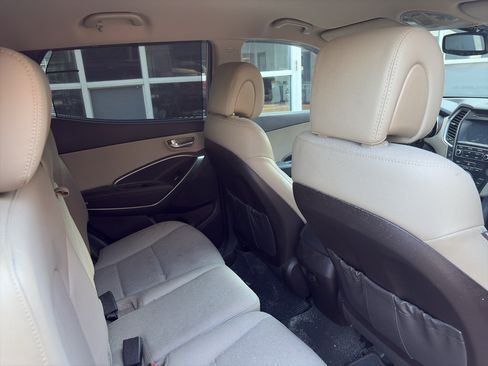 Used 2018 Hyundai Santa Fe Sport 2.0T w/ Cargo Package FWD image 5