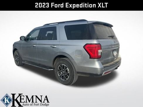 Used 2023 Ford Expedition XLT image 8