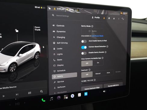 Used 2023 Tesla Model Y Long Range AWD/4WD image 25